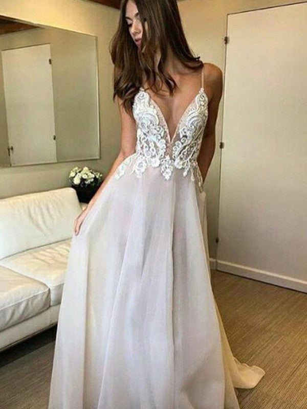 Spaghetti Sweep/Brush Straps V-neck Train Lace A-Line/Princess Sleeveless Organza Wedding Dresses