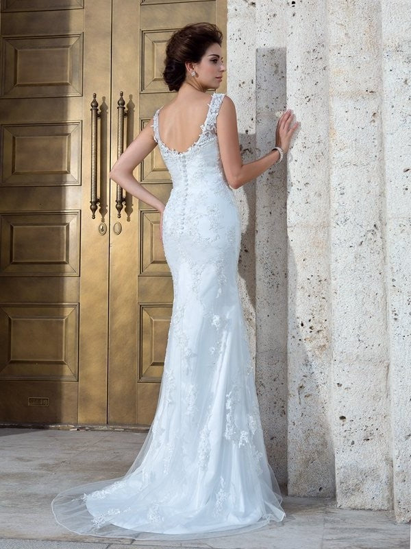 Sleeveless Trumpet/Mermaid Long Applique V-neck Net Wedding Dresses