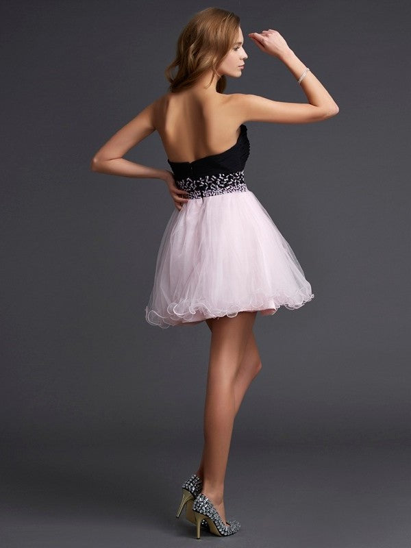 Sweetheart Elastic A-Line/Princess Short Woven Sleeveless Beading Satin Homecoming Dresses