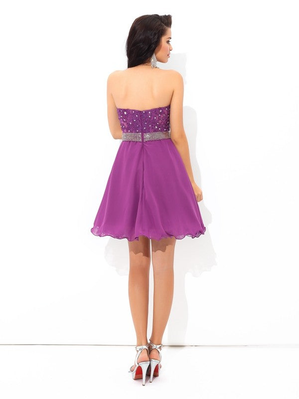 A-Line/Princess Sweetheart Beading Homecoming Dresses Sleeveless Short Chiffon Skyla Cocktail Dresses