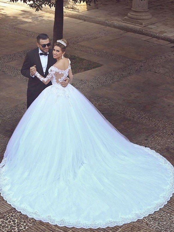 Sleeves Off-the-Shoulder Tulle Gown Ball Court Long Train Wedding Dresses