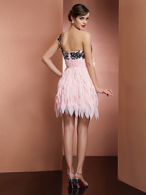 A-Line/Princess One-Shoulder Flower Sleeveless Short Hand-Made Chiffon Homecoming Dresses