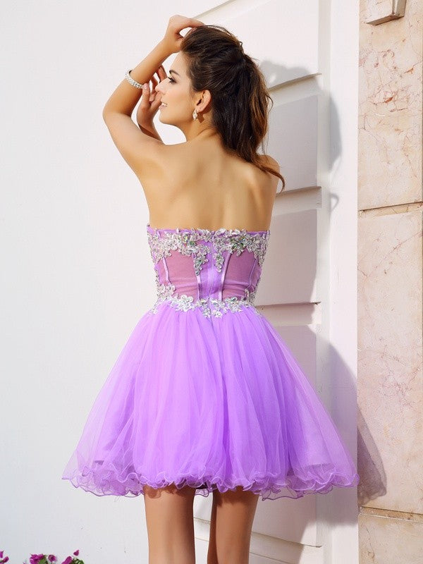 A-Line/Princess Sweetheart Beading Applique Sleeveless Short Organza Homecoming Dresses Carolyn Cocktail Dresses