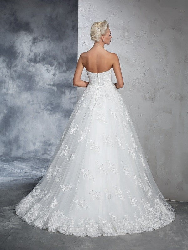 Lace Ball Gown Strapless Sleeveless Long Lace Wedding Dresses