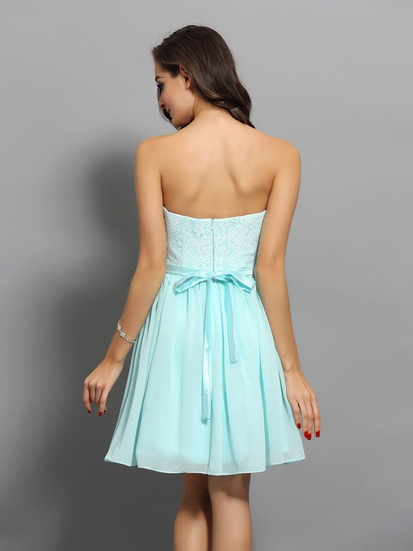 A-Line/Princess Sweetheart Beading Sleeveless Short Chiffon Kaelyn Cocktail Homecoming Dresses Dresses