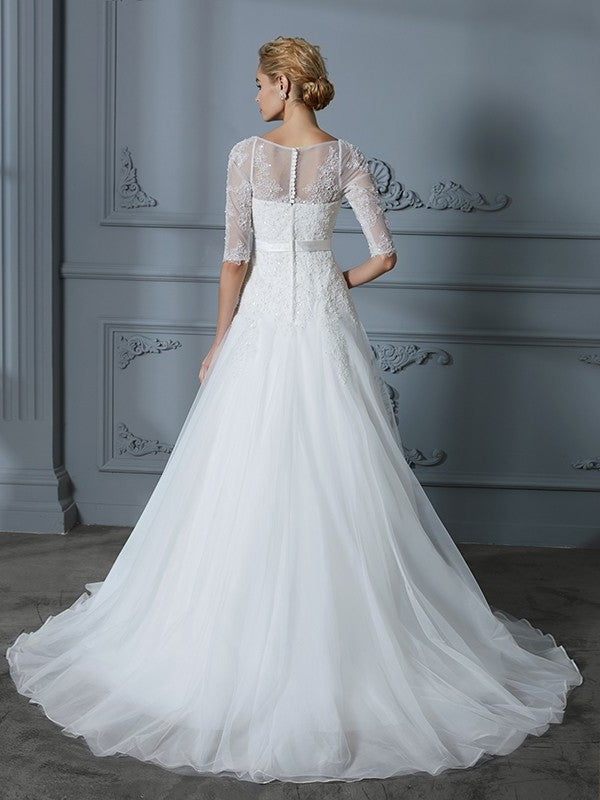 Lace Court Sleeves 1/2 Scoop Train A-Line/Princess Tulle Wedding Dresses