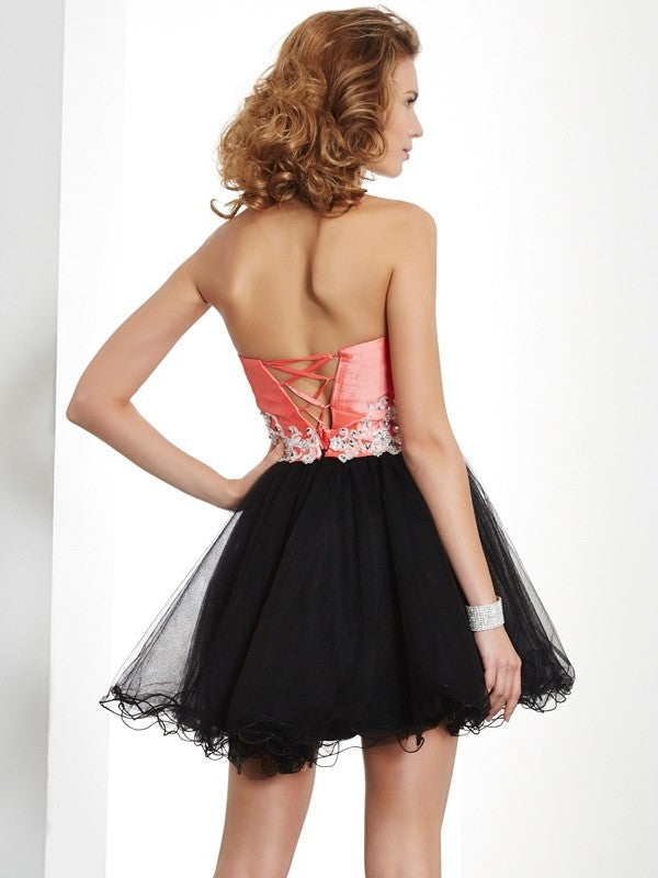 A-Line/Princess Short Sweetheart Sleeveless Applique Taffeta Homecoming Dresses