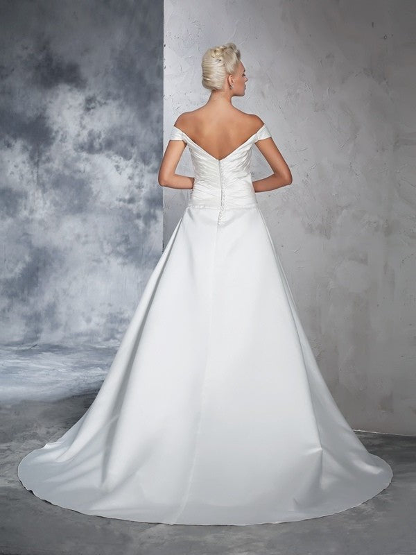 Off-the-Shoulder Long Sleeveless Gown Ruched Ball Taffeta Wedding Dresses