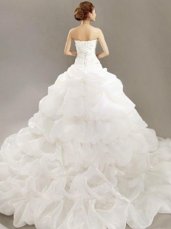 Lace Beading Train Ball Strapless Gown Cathedral Pleats Sleeveless Organza Wedding Dresses