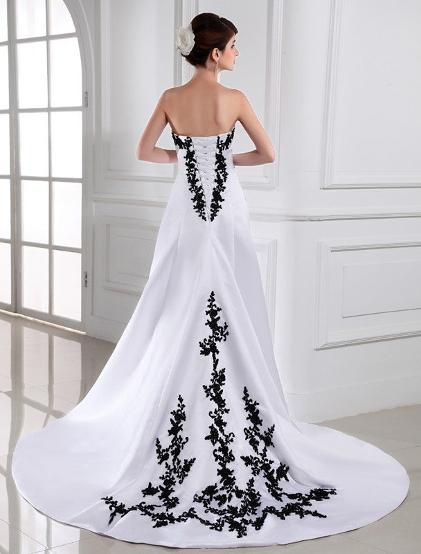 A-Line/Princess Strapless Sleeveless Long Beading Satin Wedding Dresses