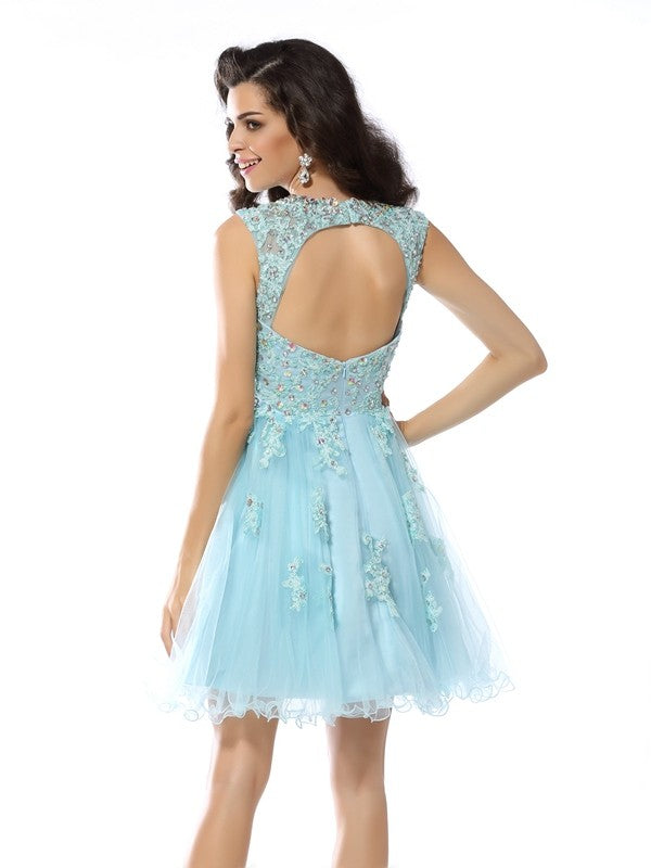 A-Line/Princess Scoop Beading Applique Cailyn Homecoming Dresses Sleeveless Short Satin Cocktail Dresses