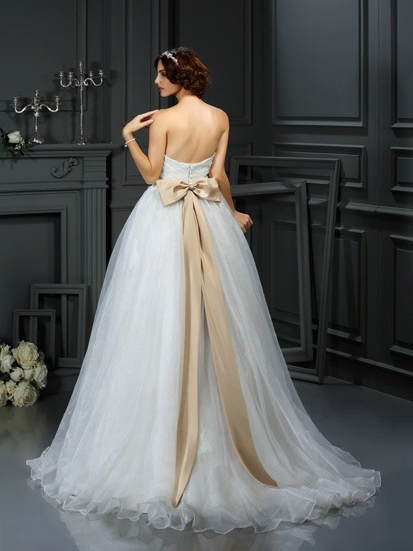 Long Sweetheart A-Line/Princess Applique Sleeveless Organza Wedding Dresses