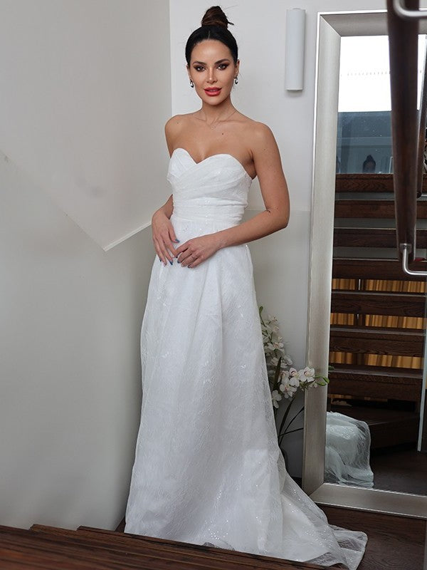 Sweep/Brush A-Line/Princess Sleeveless Ruched Sweetheart Train Wedding Dresses