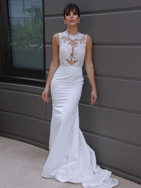 Applique Scoop Satin Sleeveless Court Trumpet/Mermaid Train Wedding Dresses