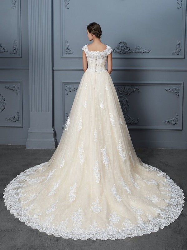 Court Sweetheart Train Ball Sleeveless Gown Beading Lace Wedding Dresses