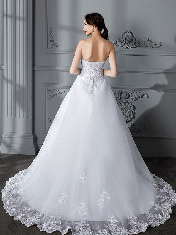 Sleeveless Train Court Gown Strapless Ball Organza Wedding Dresses