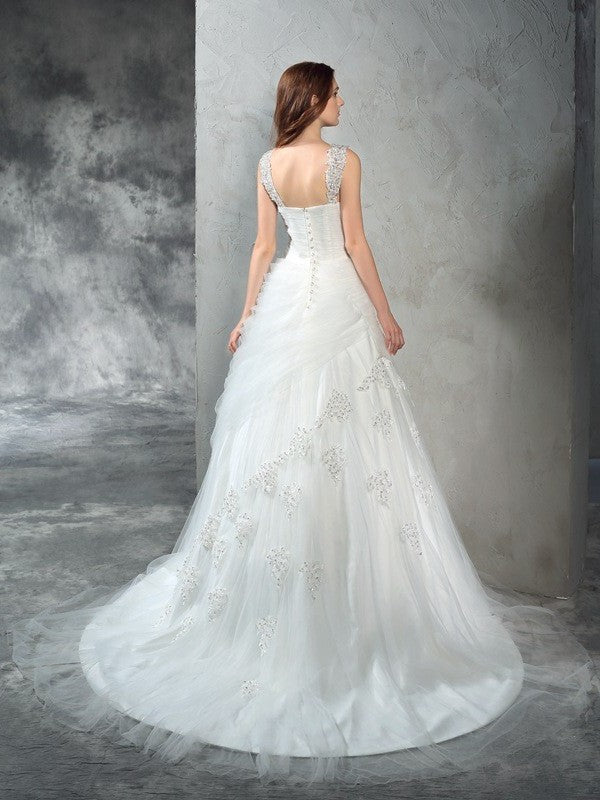 Straps Gown Applique Long Sleeveless Ball Net Wedding Dresses