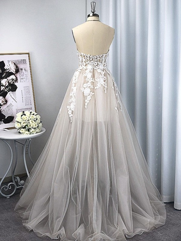 A-Line/Princess Sleeveless Sweep/Brush Sweetheart Applique Tulle Train Wedding Dresses