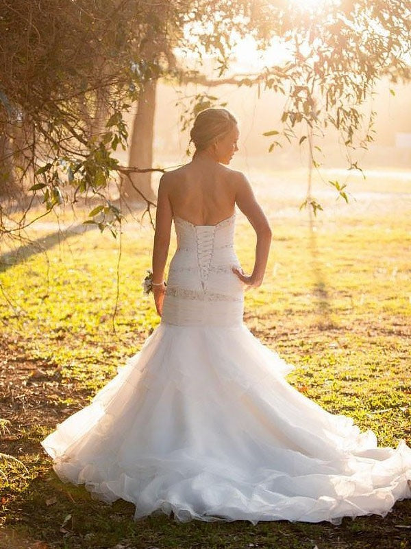 Court Train Trumpet/Mermaid Sweetheart Sleeveless Tulle Wedding Dresses