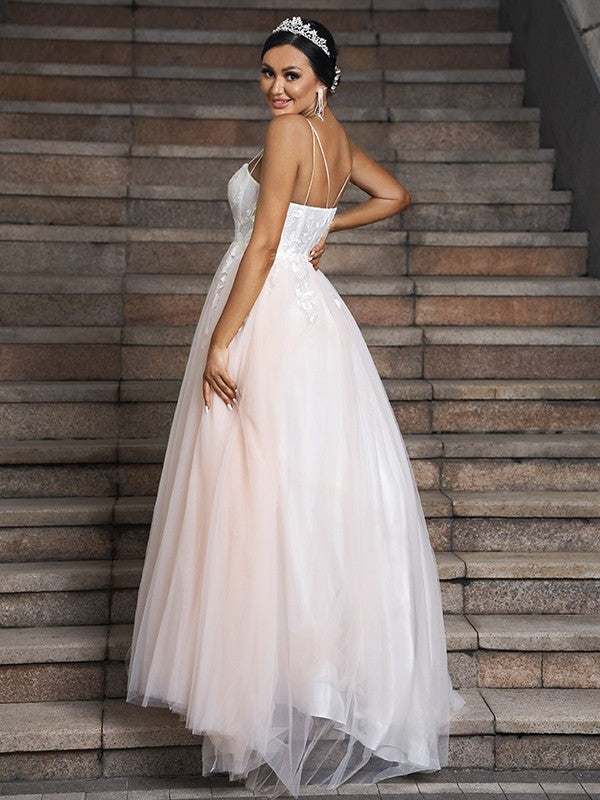 Sleeveless Tulle Applique A-Line/Princess Sweep/Brush Sweetheart Train Wedding Dresses