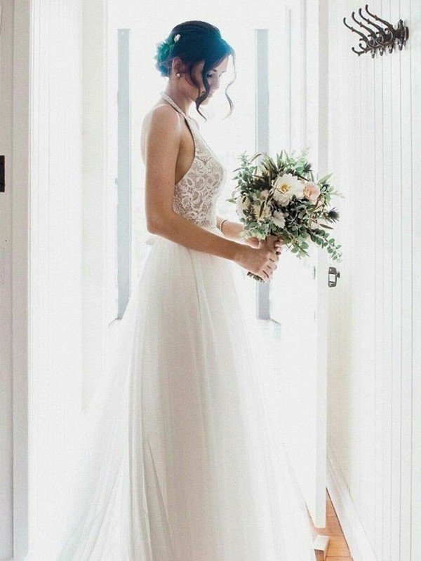 Lace Sleeveless A-Line/Princess Halter Tulle Floor-Length Wedding Dresses