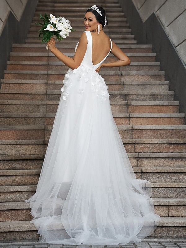 V-neck Applique Tulle A-Line/Princess Sleeveless Sweep/Brush Train Wedding Dresses