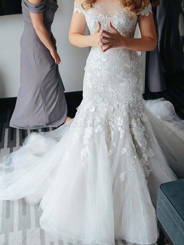 Court Applique Sleeveless Tulle Off-the-Shoulder Lace Trumpet/Mermaid Train Wedding Dresses