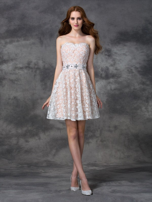 A-line/Princess Sweetheart Aileen Lace Sleeveless Homecoming Dresses Short Lace Cocktail Dresses