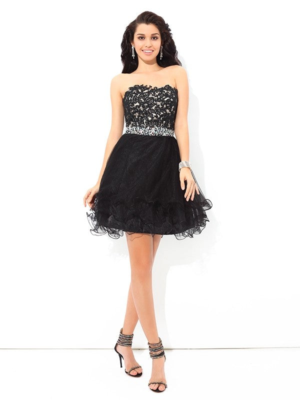 A-Line/Princess Sweetheart Cocktail Satin Homecoming Dresses Leanna Applique Sleeveless Short Dresses