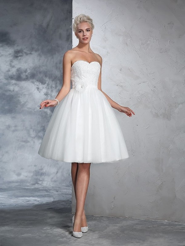 Sweetheart Hand-made Sleeveless A-Line/Princess Short Flower Net Wedding Dresses