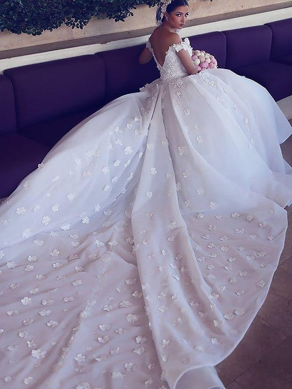 Gown V-neck Tulle Ball Chapel Sleeveless Train Wedding Dresses