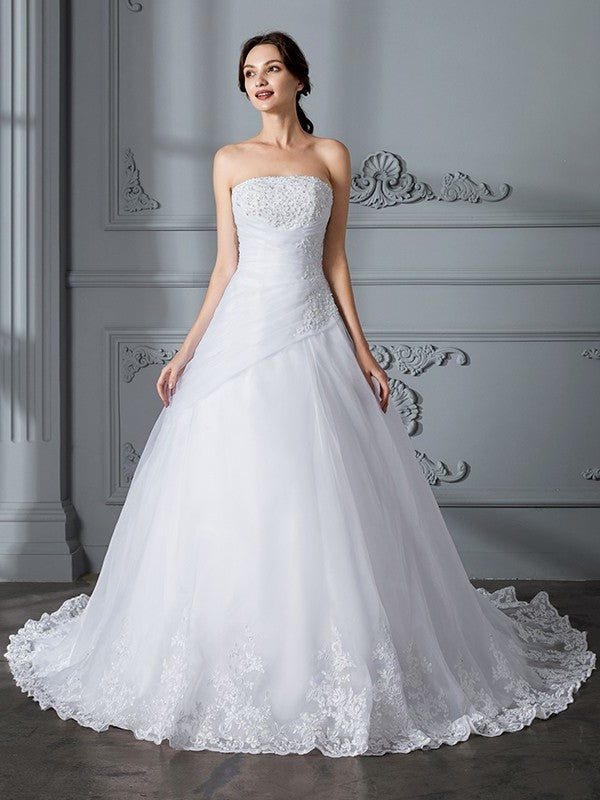 Sleeveless Train Court Gown Strapless Ball Organza Wedding Dresses