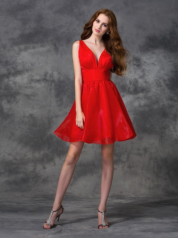 Homecoming Dresses A-line/Princess V-neck Sash/Ribbon/Belt Ashleigh Sleeveless Short Organza Cocktail Dresses