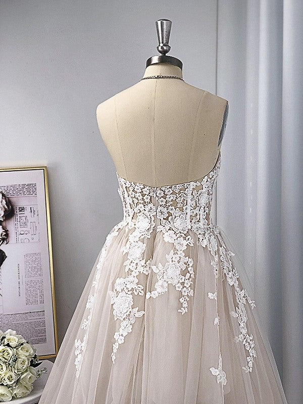 A-Line/Princess Sleeveless Sweep/Brush Sweetheart Applique Tulle Train Wedding Dresses