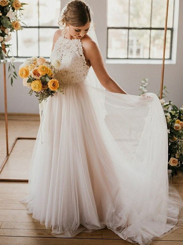 Lace Sleeveless A-Line/Princess Halter Tulle Floor-Length Wedding Dresses