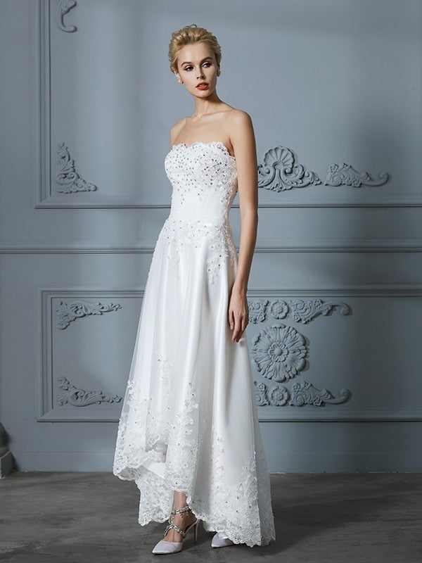 A-Line/Princess Beading Asymmetrical Sweetheart Sleeveless Tulle Wedding Dresses