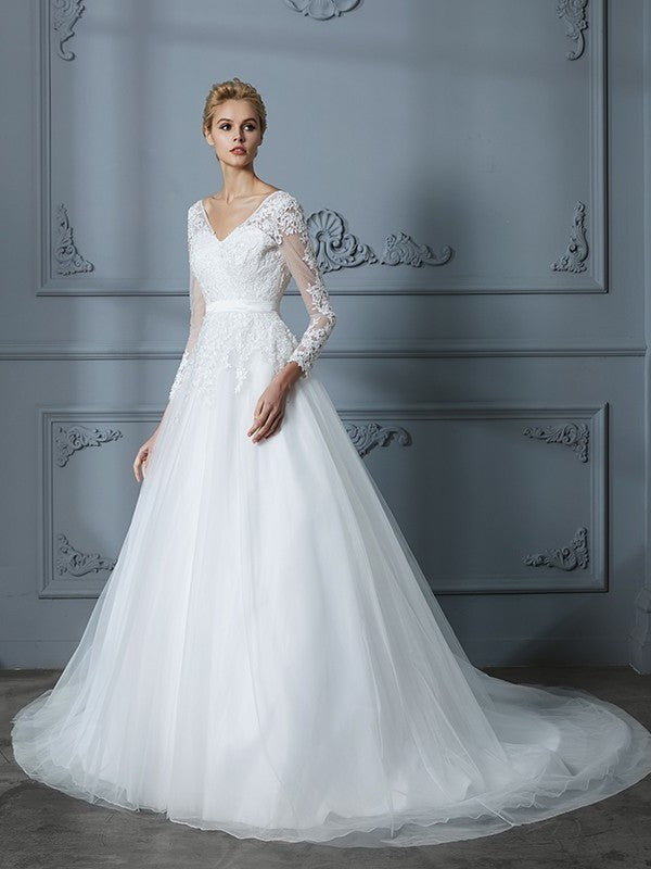 Ball V-neck Court Sleeves Long Train Lace Gown Tulle Wedding Dresses