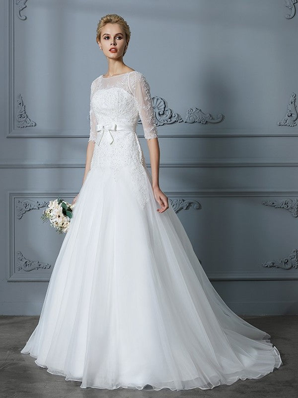 Lace Court Sleeves 1/2 Scoop Train A-Line/Princess Tulle Wedding Dresses