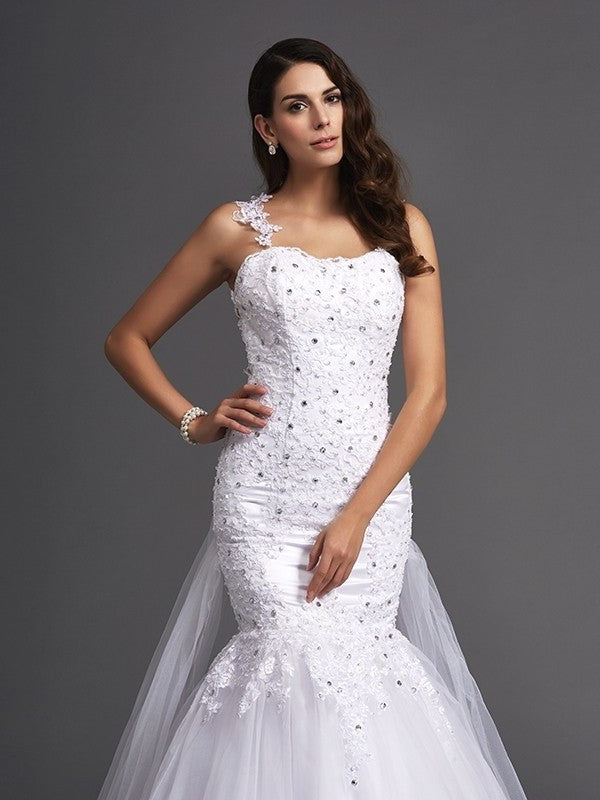 Trumpet/Mermaid Beading Straps Long Sleeveless Net Wedding Dresses