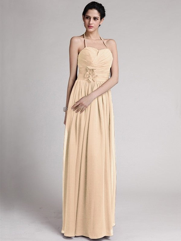 Long Hand-Made Flower Sleeveless Sheath/Column Halter Chiffon Bridesmaid Dresses