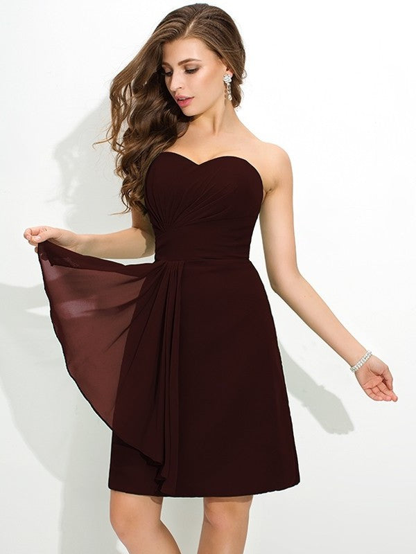 Sweetheart Sleeveless Short Pleats Sheath/Column Chiffon Bridesmaid Dresses