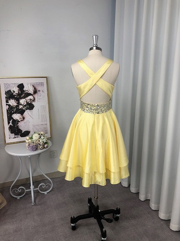 Sleeveless Scoop Satin Beading A-Line/Princess Short/Mini Homecoming Dresses