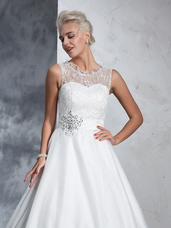 Sleeveless Ball Sheer Long Neck Lace Gown Net Wedding Dresses