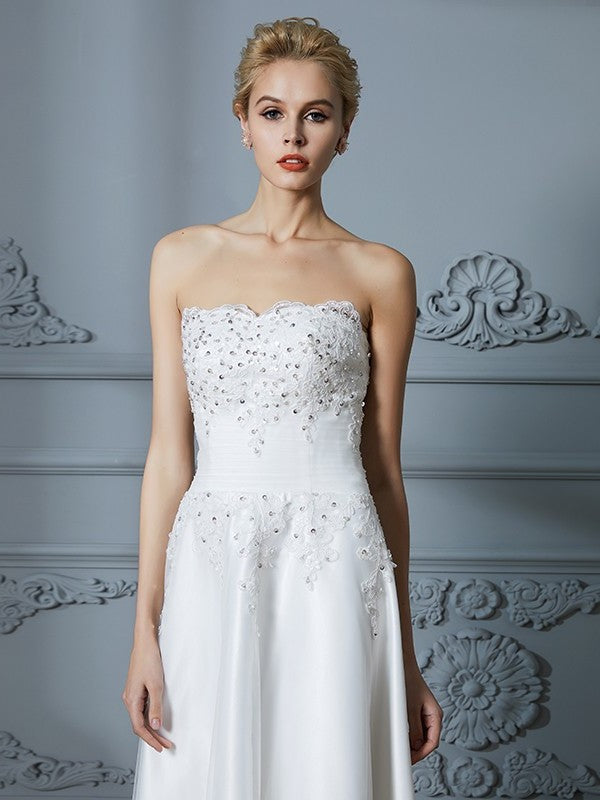 A-Line/Princess Beading Asymmetrical Sweetheart Sleeveless Tulle Wedding Dresses