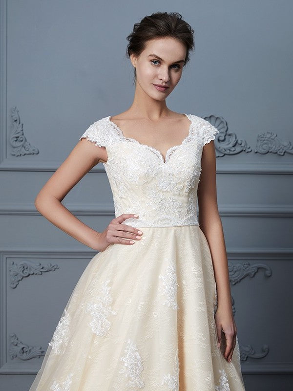 Court Sweetheart Train Ball Sleeveless Gown Beading Lace Wedding Dresses