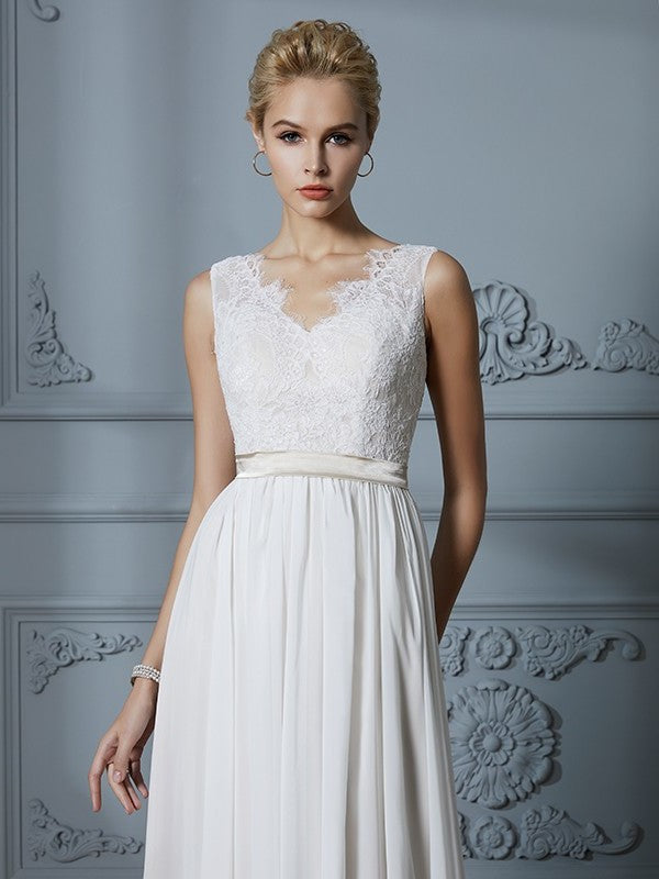 A-Line/Princess Chiffon Sleeveless V-neck Court Train Wedding Dresses