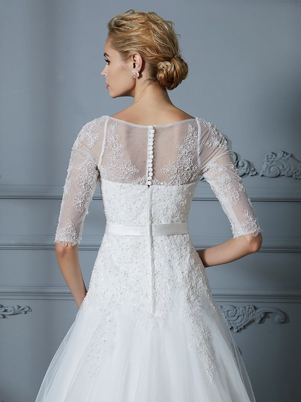 Lace Court Sleeves 1/2 Scoop Train A-Line/Princess Tulle Wedding Dresses