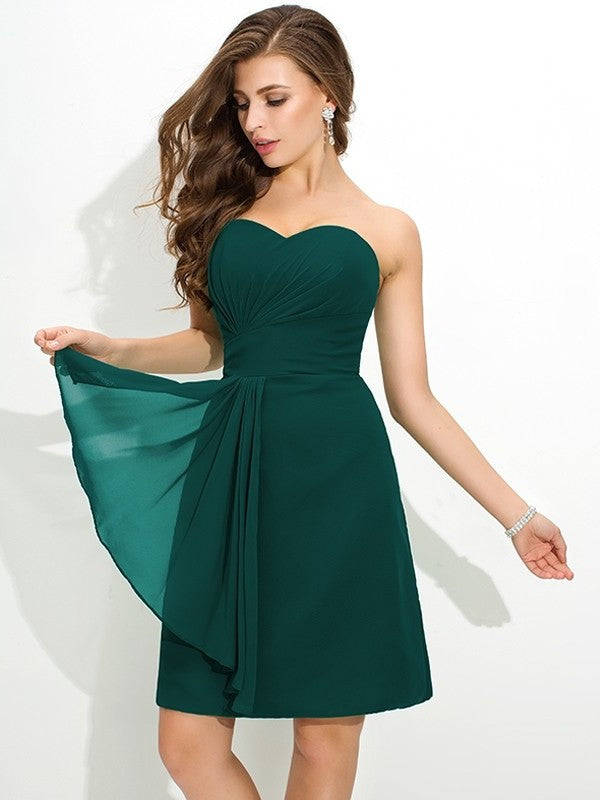 Sweetheart Sleeveless Short Pleats Sheath/Column Chiffon Bridesmaid Dresses